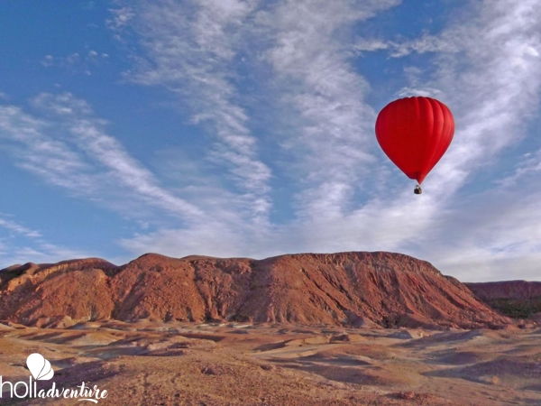 Balloon flight over the Atacama Desert, Antofagasta región, Chile. - "BALLOON FLIGHT IN THE ATACAMA DESERT” TOUR