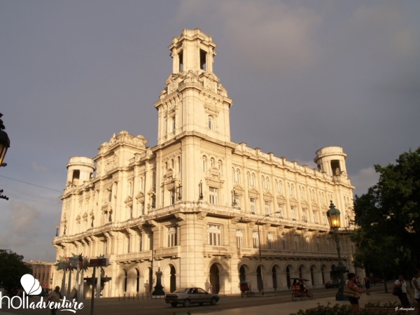 Galician centre,  Tour "Intramural architecture and urban fabric" - "INTRAMURAL ARCHITECTURE AND URBAN DESIGN" Tour