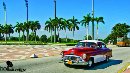 Santa-Clara-remedios-private-tour-in-american-classic-cars - "Santa Clara - Remedios" Private Tour in American Classic Cars