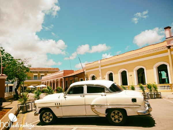 “Ride to Santa Clara & Remedios in Old Fashion American Classic Cars” Tour - “Ride to Santa Clara & Remedios in Old Fashion American Classic Cars” Tour