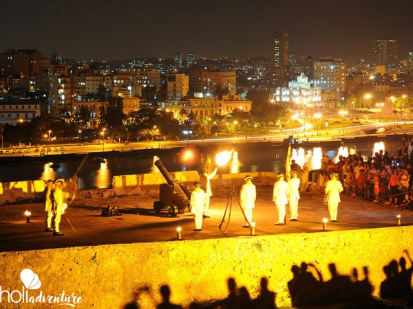  - Jeep Tour "HAVANA BY NIGHT + CANNON FIRE CEREMONY"