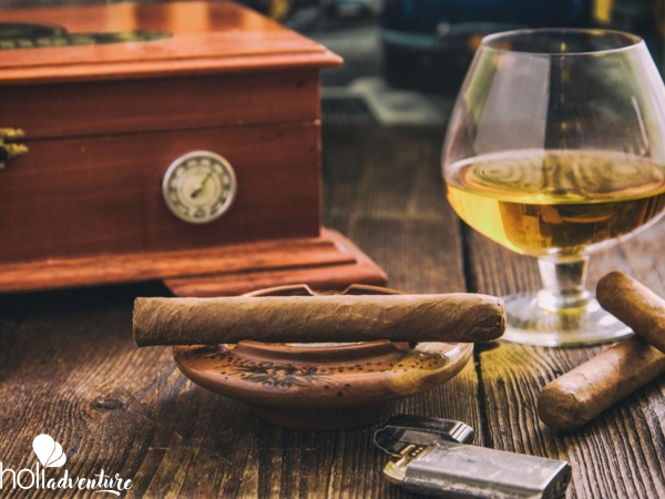  - Jeep Tour "COLONIAL AND MODERN HAVANA + HAVANA CLUB RUM MUSEUM + TABACCO FACTORY"