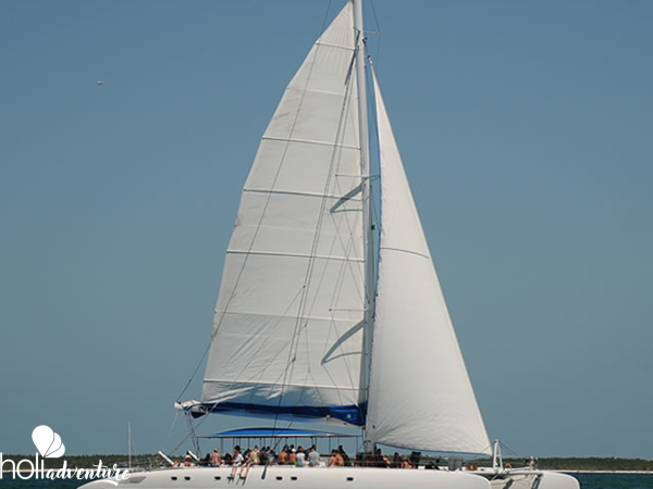 Private charter in catamaran tour at Jardines de la Reina - Excursión “Chater Privado en  Jardines del Rey”