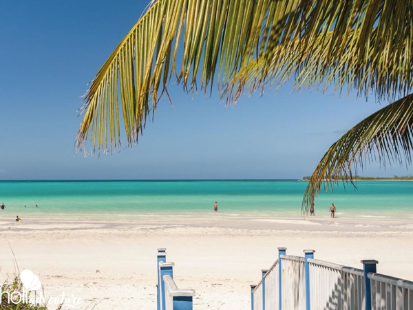 Playa Pilar, Cayo Guillermo, Cuba - Excursión "PILAR MEDIA LUNA"