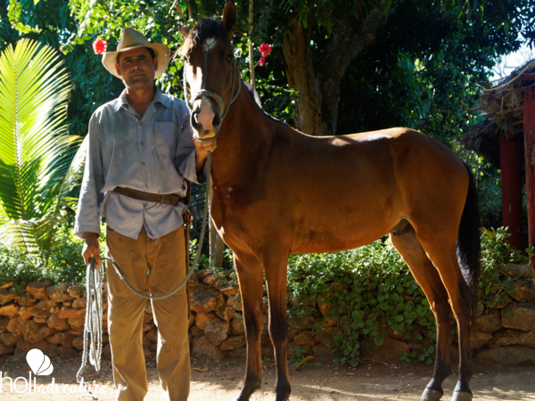 Cuban farmer tradition´s at countryside in Holguín - Excursión Campiña Taína