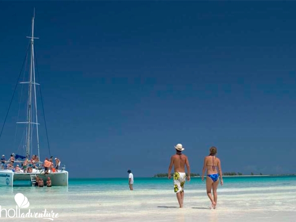  - “Seafari Cayo Media Luna” Tour