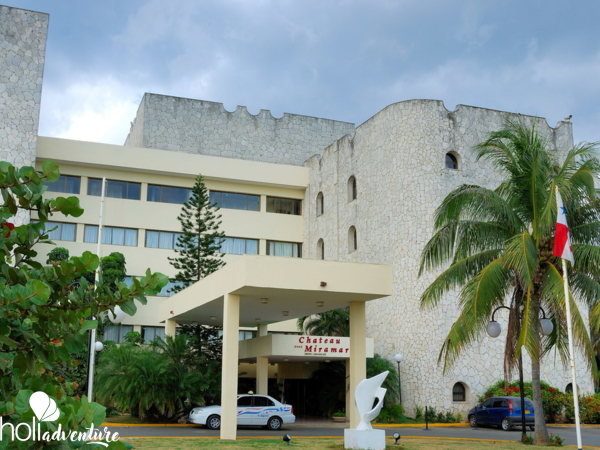 Hotel entrace - Cubanacan Chateau Miramar Hotel