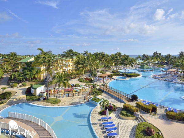 Pool view - PERLAMAR Hotel
