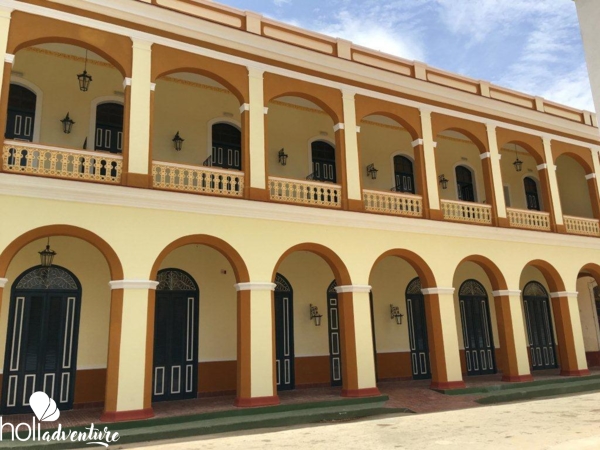 hotel front view - Hotel E El Real