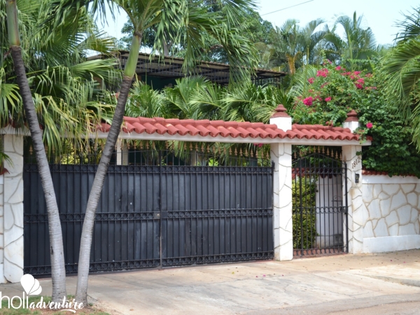 House entrace - Casa Landy 1