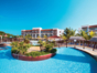 POOL & HOTEL VIEW