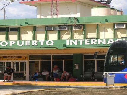 "VIP LOUNGE SERVICE AT SIERRA MAESTRA, MANZANILLO INTERNATIONAL AIRPORT"