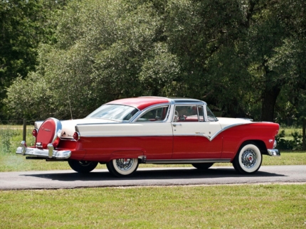"Las Terrazas - Viñales Valley" Private Tour in American Classic Cars