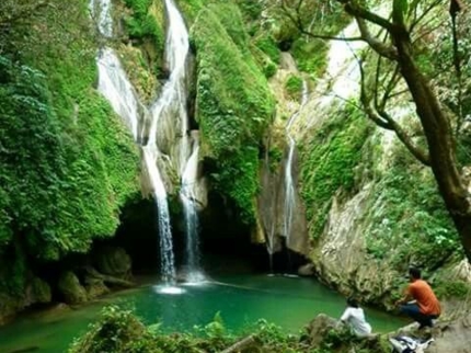 “To Topes de Collantes and Cascada el Caburni” Tour