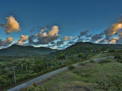 "TRAIL OF NIÑA BONITA - CAGUAGO" Trekking Tour