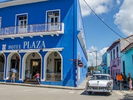 “Discovering Santa Clara/ Sancti Spiritus in Classic Cars” Tour