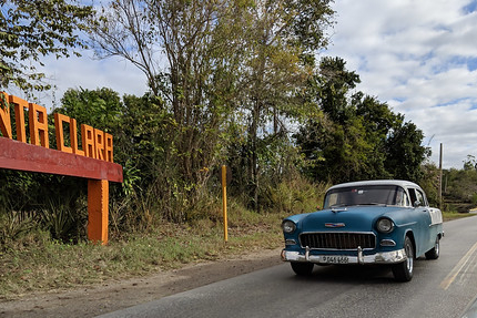 Santa Clara Private Tour in American Classic Cars