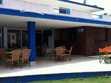 beach bar