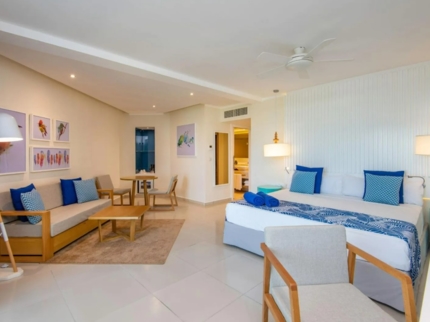 JUNIOR SUITE Room