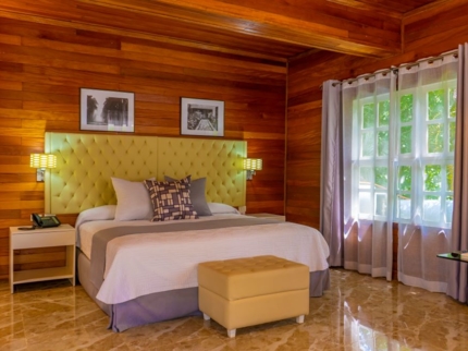 FARMER'S CABIN Room