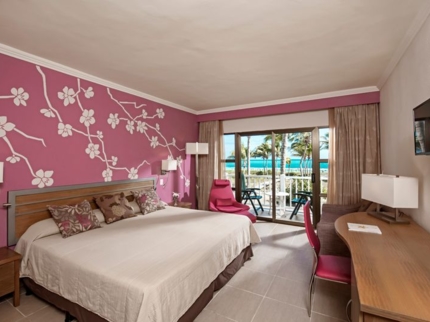DOUBLE PLUS Room