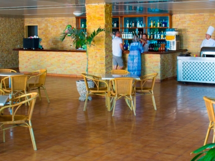 Pool Snack Bar