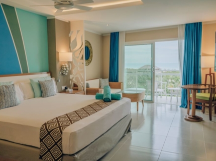 JUNIOR SUITE ROOM