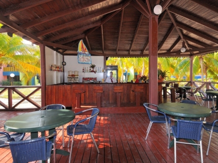 El Velero Beach Bar