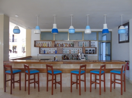 Lobby bar