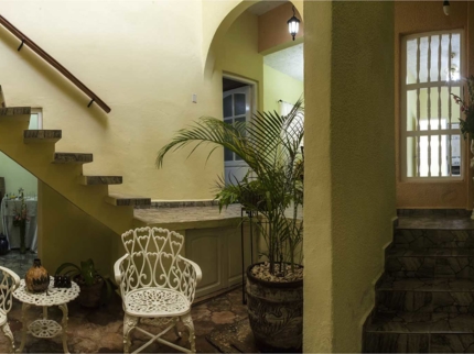 Hostal Enyo, CALLEJÓN DEL AGUACATE (Pedro Zerquera), No. 323