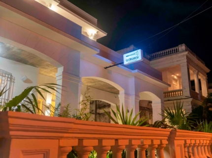 La Distancia Hotel Boutique, 6th Street, No. 562  -  Adults Only Over 12 Years Old
