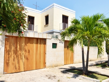 Mansión La Orquídea, CALLE 28, No. 209
