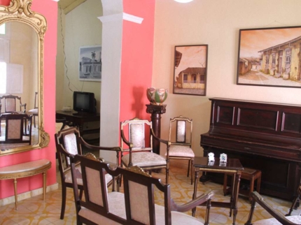 Hostal Casa Yixi, FRANCISCO PETTERSEN, (Callejón del coco), No. 113