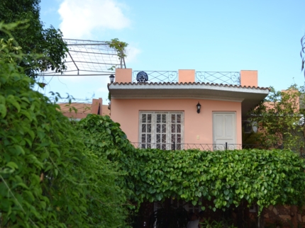 Hostal OsmaryAlberto, MIGUEL CALZADA (Borrell), No. 114