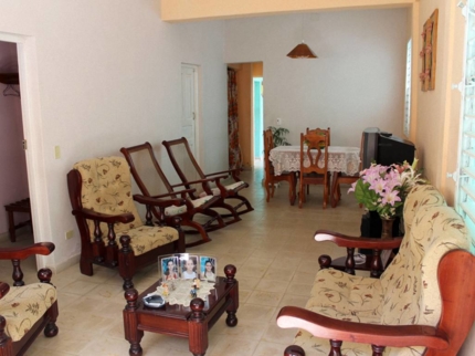 Hostal Adoquines, MARIO GUERRA (San Cayetano), No. 193-A
