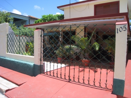 Hostal Isorazul, CALLE 27, No.105