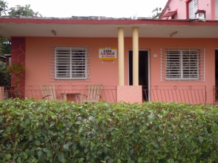 Casa Antonio y Odalys, SALVADOR CISNERO, No. 7