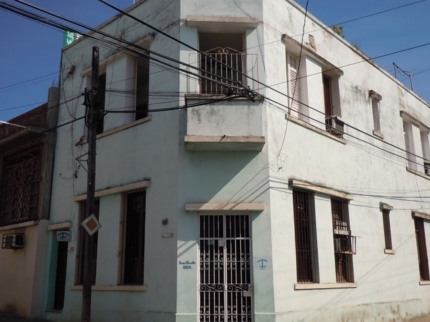Casa Dulce Domenech, BARTOLOME MASO, No. 552 ALTOS