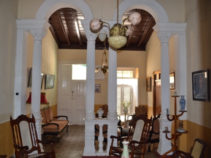 Casa Juan Carlos Orbea y La China, FRANCISCO PETERSSEN (Cocó o Chinchiquirá), No. 183